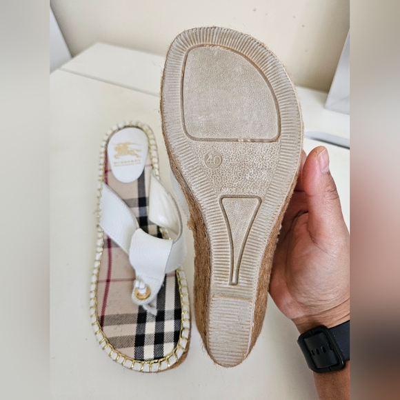 Burberry Nova Check Plaid White Leather Thong Espadrille Wedge Sandals. Size 40 - Picture 12 of 12